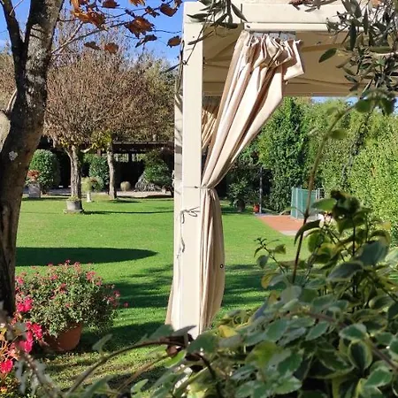 Casa Del Merlo SantʼAndrea di Compito